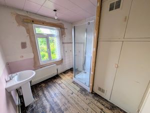 Photo 9- click for photo gallery